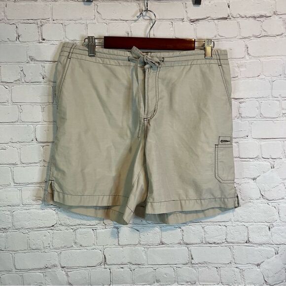 Columbia khaki cargo shorts size 6 - Picture 1 of 10